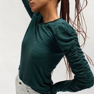FP Natasha long sleeve tee with ruched sleeves ~ great wardrobe staple ✨💚💚